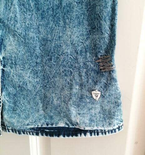 Vingino mouwloze denim blouse blauw "gevlekt" mt 152 34674, Kinderen en Baby's, Kinderkleding | Maat 152, ., Overhemd of Blouse
