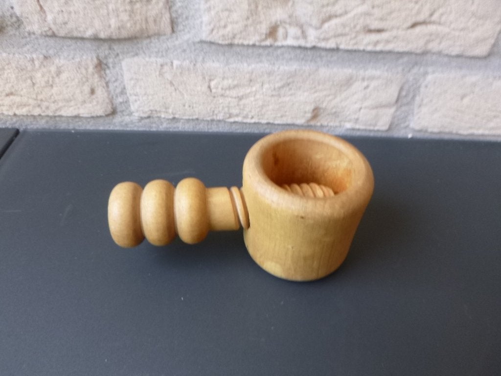 mooie retro notenkraker van hout, Verzamelen, Ophalen of Verzenden, Overige typen