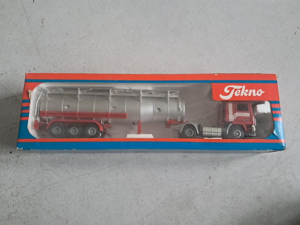 B71 1:50 41 tekno volvo f10, Ophalen of Verzenden, Gebruikt