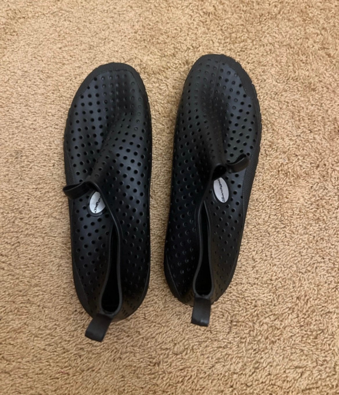 Zwarte waterschoenen, Watersport en Boten, Watersportkleding, Ophalen of Verzenden, Zo goed als nieuw, Kind