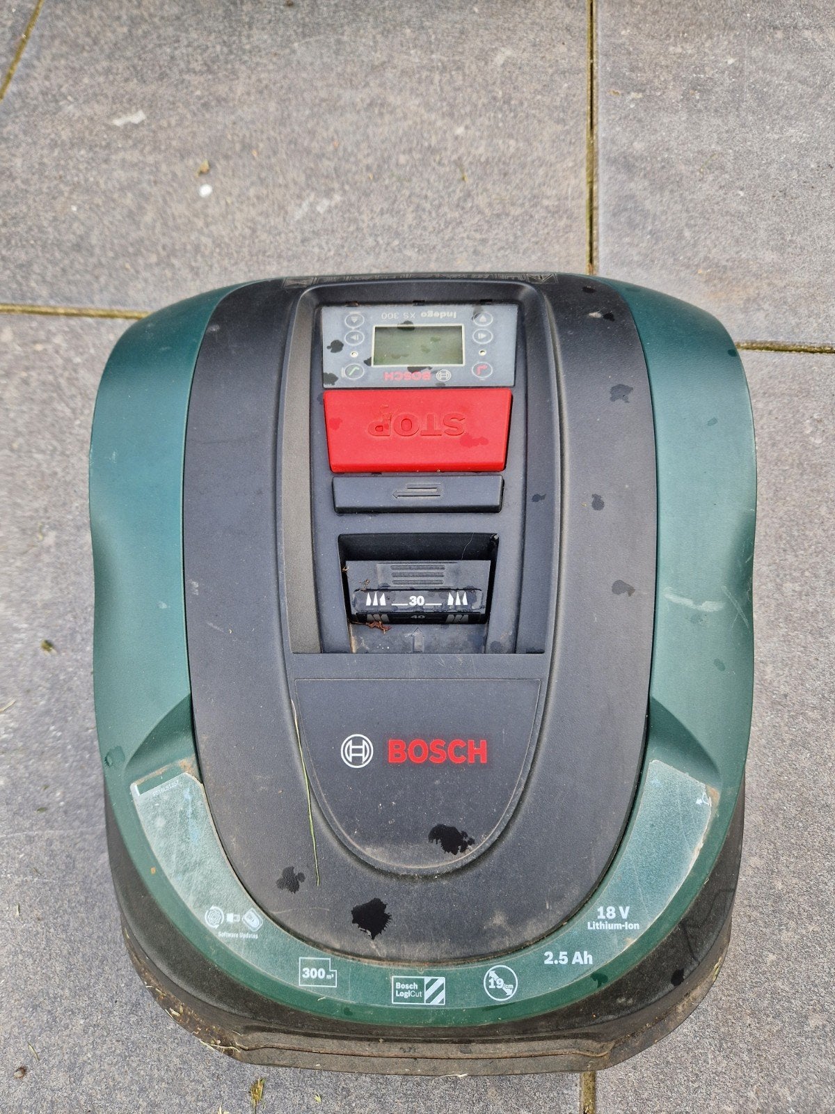 Bosch Indego XS 300 Robotmaaier met extra's, Ophalen of Verzenden, Gebruikt, Accu-grasmaaier, Bosch