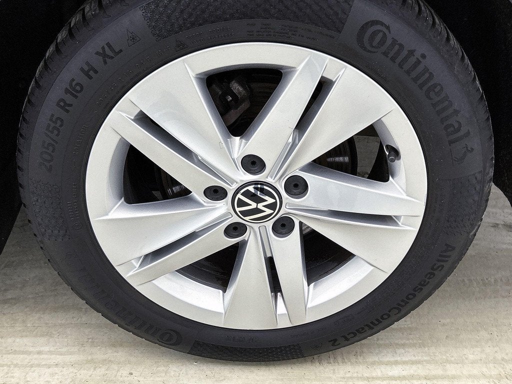 Volkswagen Golf Variant 1.5 eTSI Life Business Airco | Apple, Auto's, Volkswagen, 12 maanden, Euro 6, 4 cilinders, Zwart