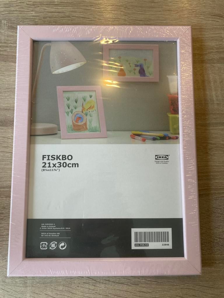 Nieuwe IKEA Fiskbo fotolijst 21x30cm - Roze, Ophalen of Verzenden, Nieuw, Kunststof, Minder dan 50 cm