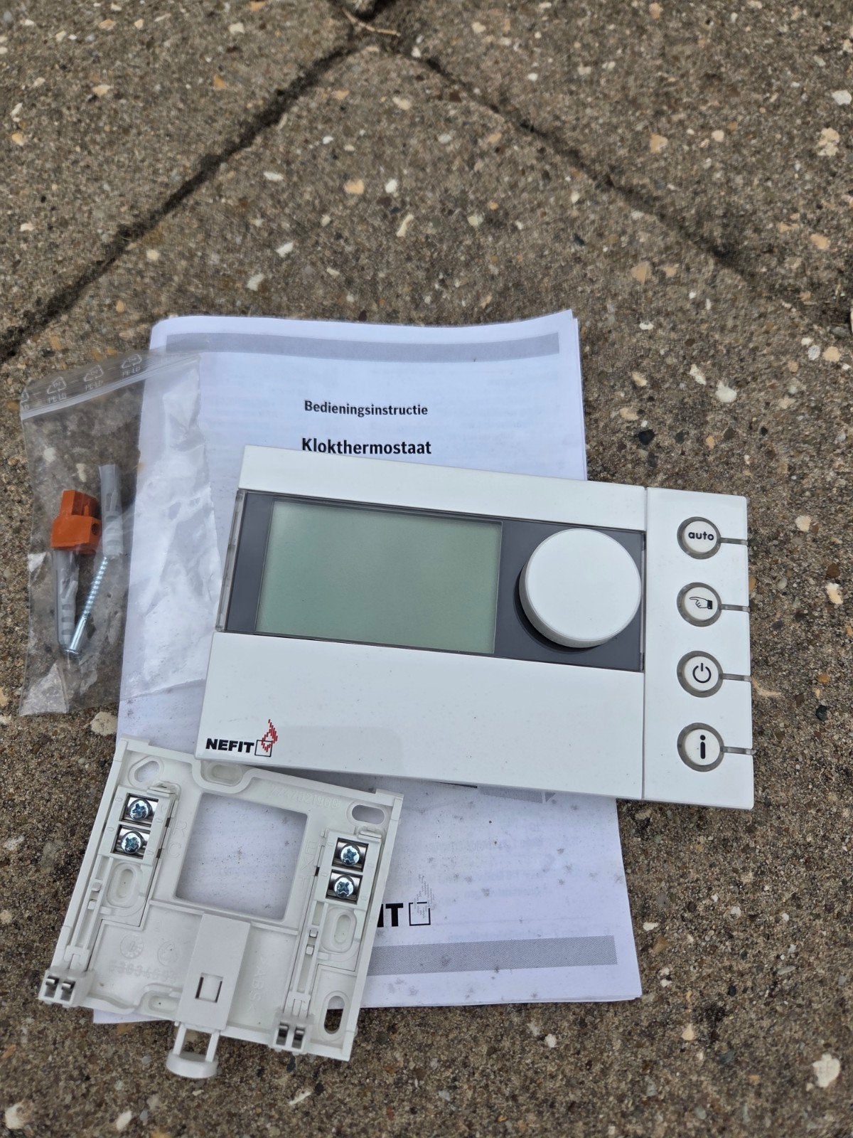 Nefit ModuLine 300 Klokthermostaat, Ophalen of Verzenden, Slimme thermostaat, Gebruikt