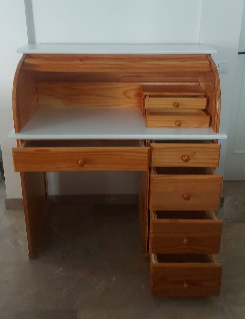 Massief grenen bureau, Huis en Inrichting, Bureaus, Gebruikt, Schoolbureau, Overige merken, Overige stijlen, Hout, Meerkleurig
