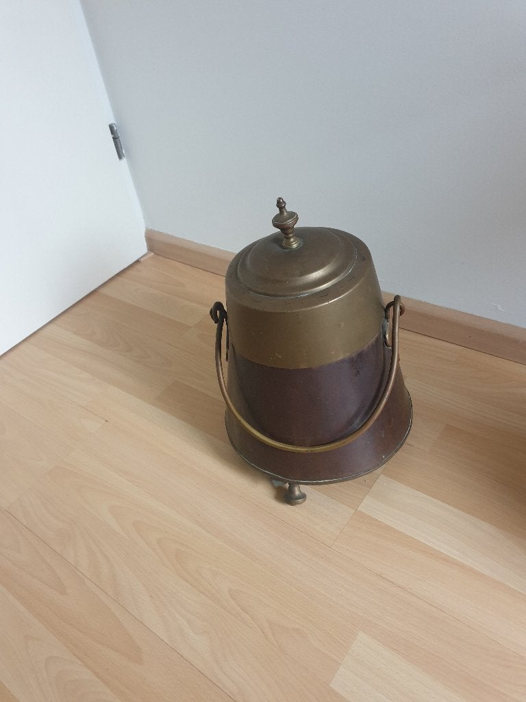 kolenpot, Ophalen, Brons