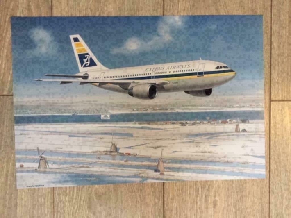 Cyprus Airlines, 2 affiches,, Verzamelen, Luchtvaart en Vliegtuigspotten, Ophalen of Verzenden, Zo goed als nieuw, Kaart, Foto of Prent