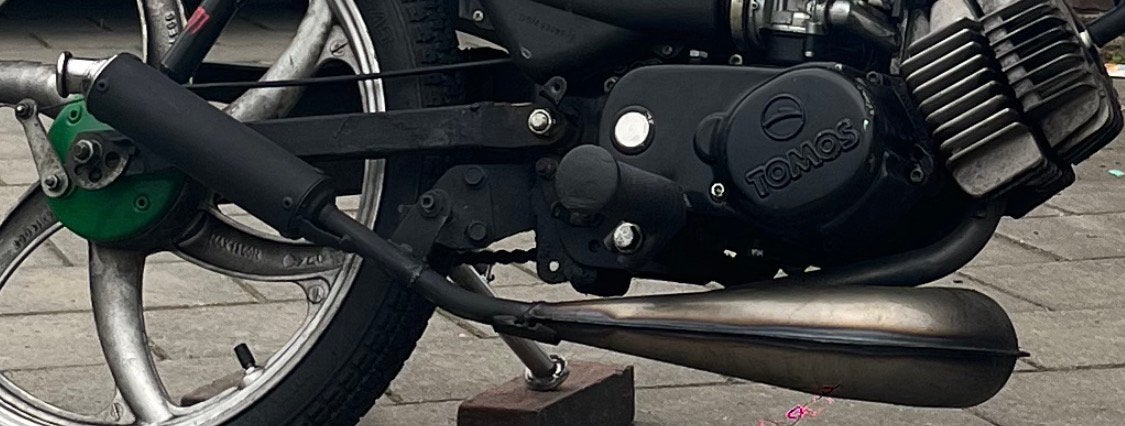 Tomos circuit uitlaat ruilen, Ophalen, Zo goed als nieuw, Standard