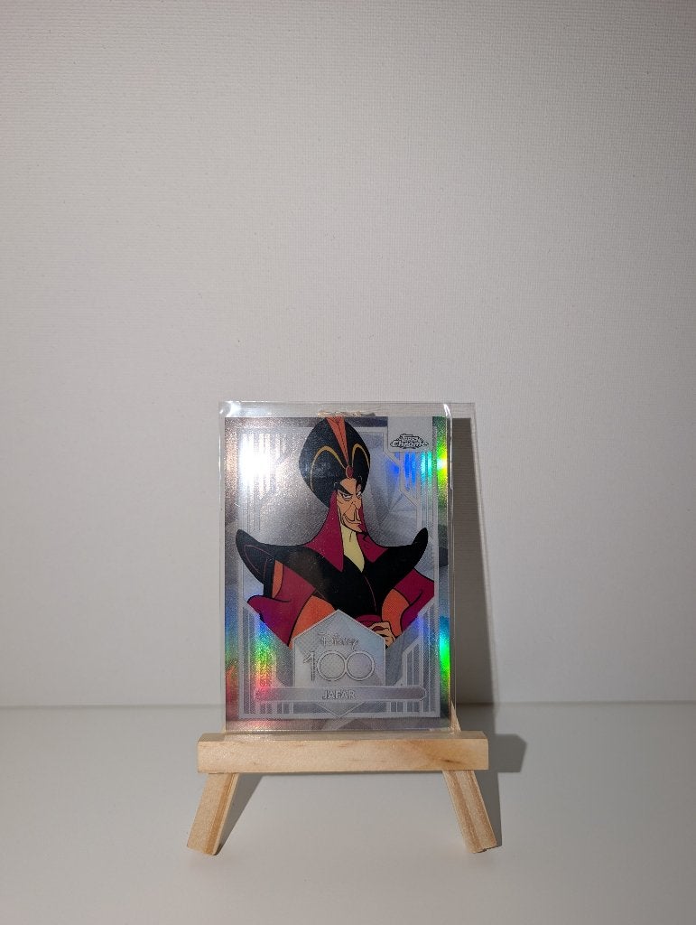 2023 topps chrome disney 100 jafar refractor, Verzamelen, Ophalen of Verzenden, Overige figuren, Zo goed als nieuw, Plaatje of Poster