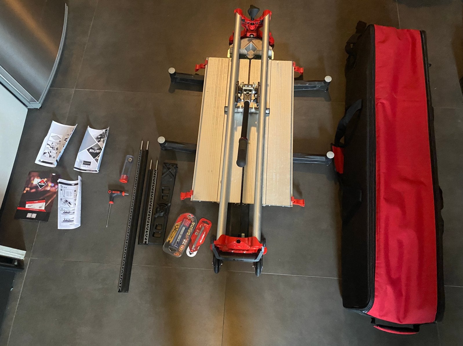 Rubi TZ 850 Tegelsnijder | 85 cm | + 2 snijwieltjes | NIEUW, Kinderen en Baby's, Ophalen of Verzenden, Zo goed als nieuw
