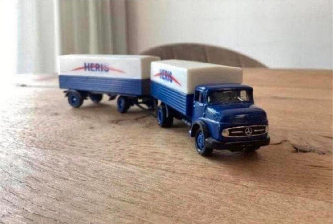 HERIS Mercedes-Benz Kurzhauber + Aanhanger, Ophalen of Verzenden, Zo goed als nieuw, Bus of Vrachtwagen, Overige merken