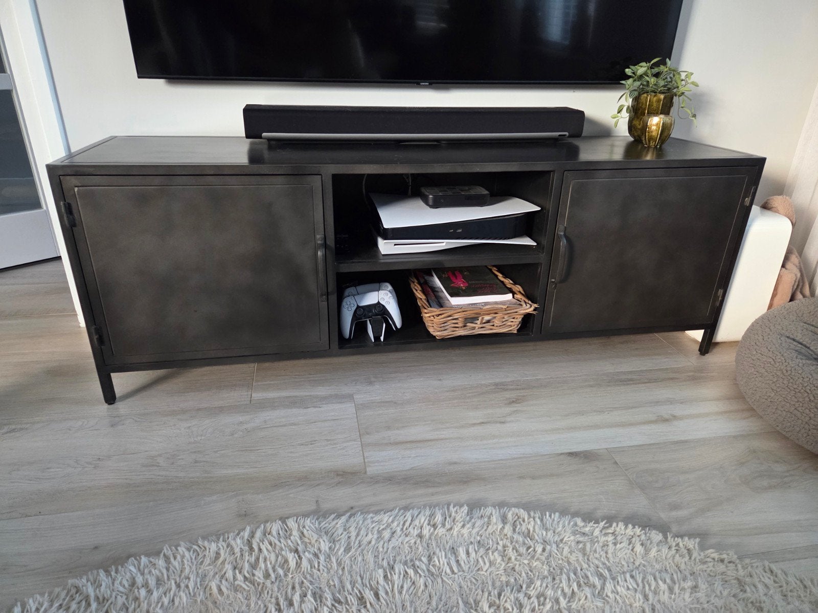 Stoer TV meubel - 160x56x42cm, Ophalen, Gebruikt, 150 tot 200 cm, Minder dan 100 cm