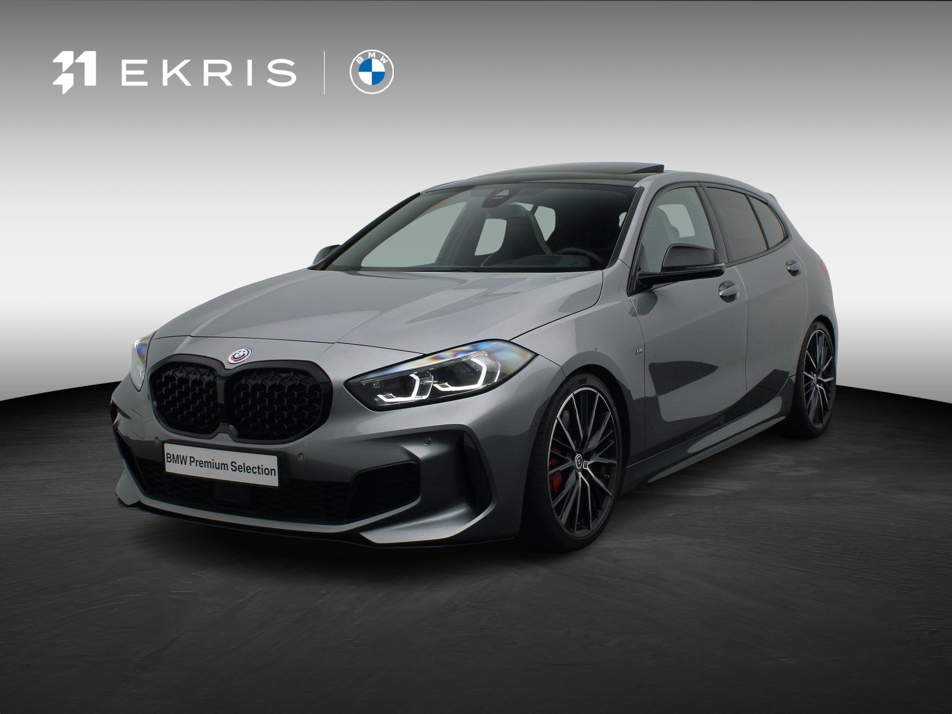 BMW 1 Serie 5-deurs M135i xDrive | LED | Leder | HUD | Schui