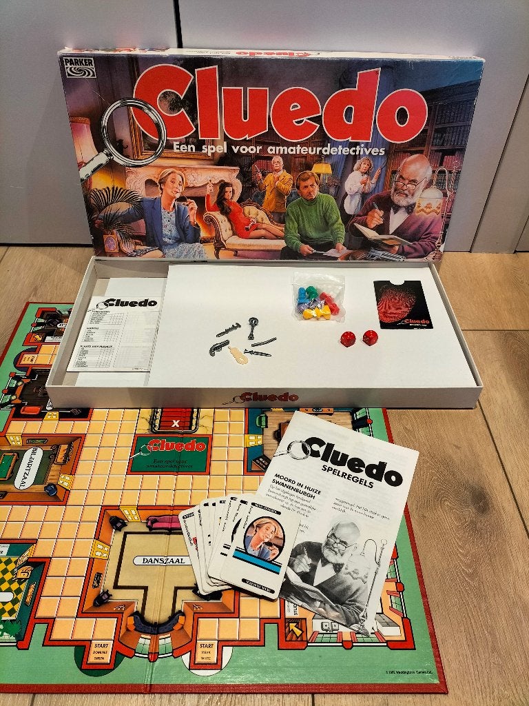 Cluedo - spel van Parker - grote doos, Hobby en Vrije tijd, Gezelschapsspellen | Bordspellen, Vijf spelers of meer, Ophalen of Verzenden
