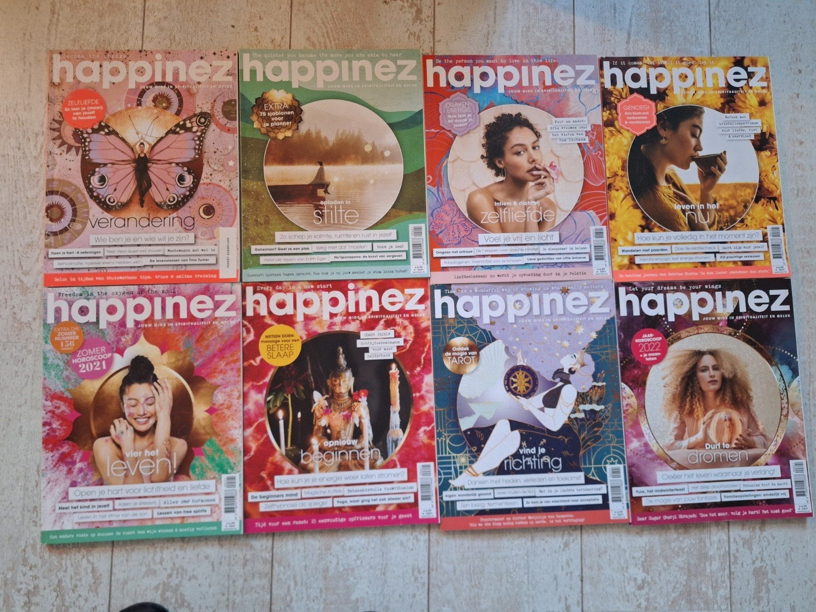 happinez nr 1 t/m 8 2021 compleet, Ophalen, Zo goed als nieuw, Damesbladen