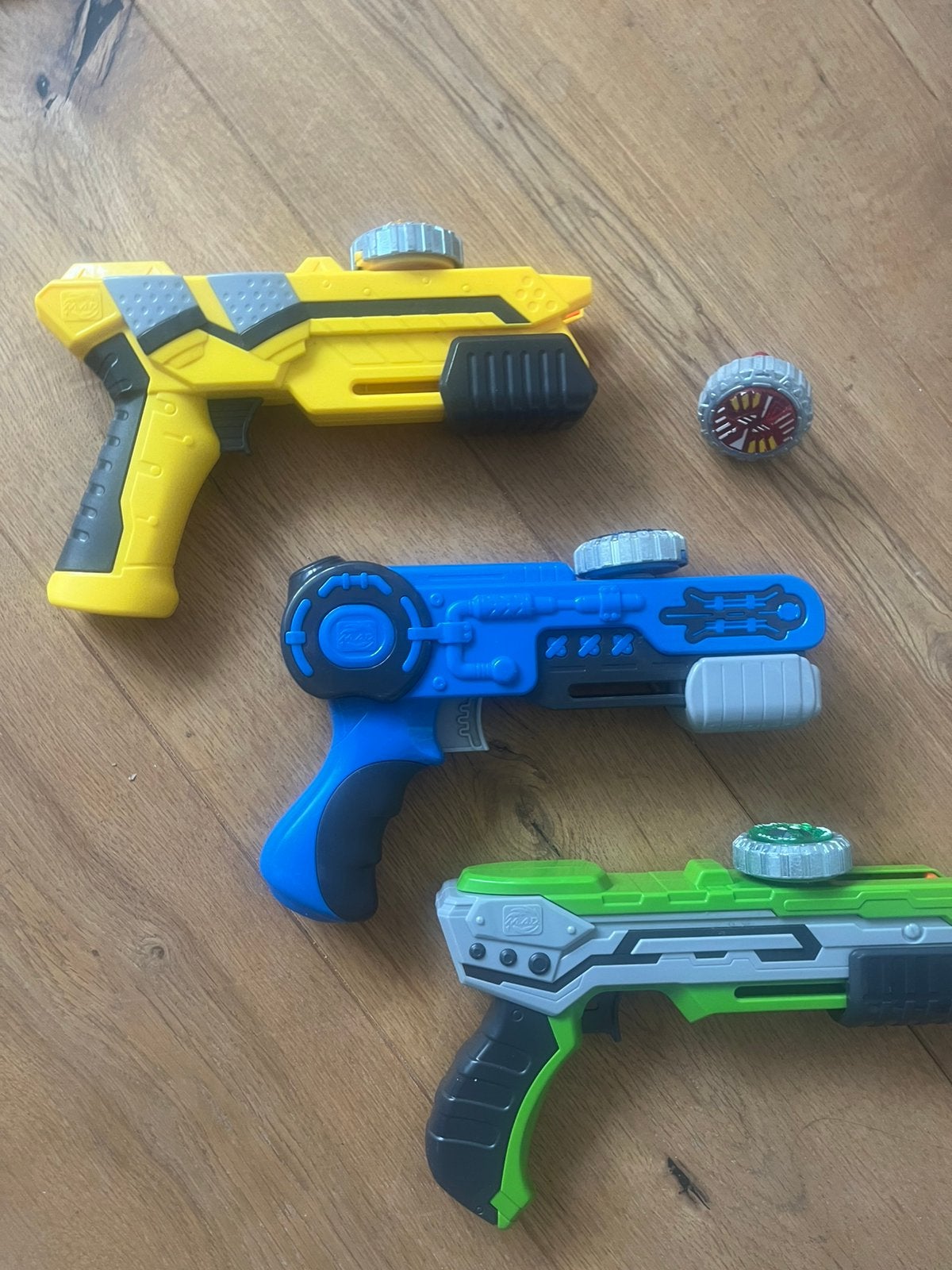 Spinner MAD set – 3 blasters en 4 tollen, Ophalen of Verzenden, Zo goed als nieuw