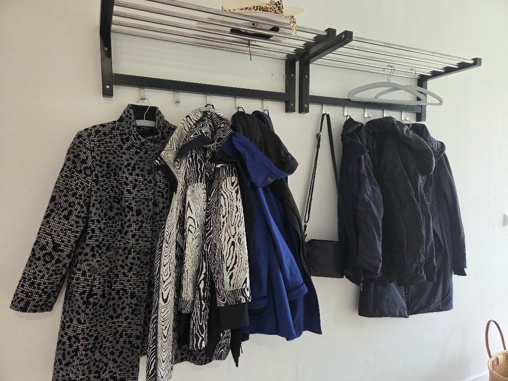 2 nieuwe kapstokken, Ikea Tjusig voor de prijs van één!, Nieuw, Minder dan 100 cm, Hout, Ophalen
