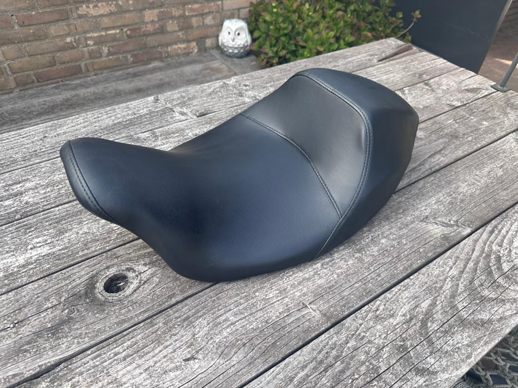 Harley Davidson Solo Zadel (ST) | Street / Road Glide, Motoren, Onderdelen | Harley-Davidson, Nieuw, Ophalen