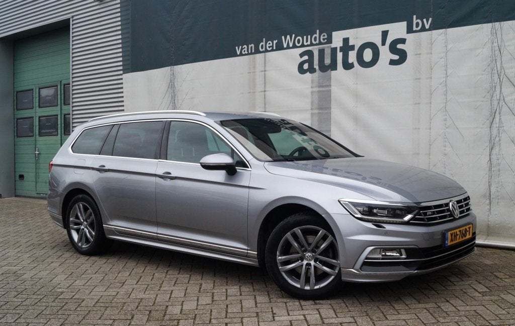 Volkswagen Passat Variant 1.4 TSI DSG R-line Highline Busine, Auto's, Volkswagen, 125 pk, Gebruikt, 4 cilinders, Zilver of Grijs