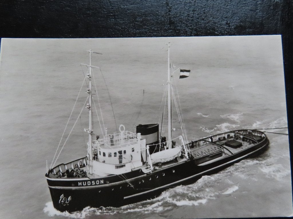 ansichtkaart sleepboot "Hudson" Smit & co, Verzamelen, Scheepvaart, Ophalen of Verzenden, Gebruikt, Motorboot, Kaart, Foto of Prent
