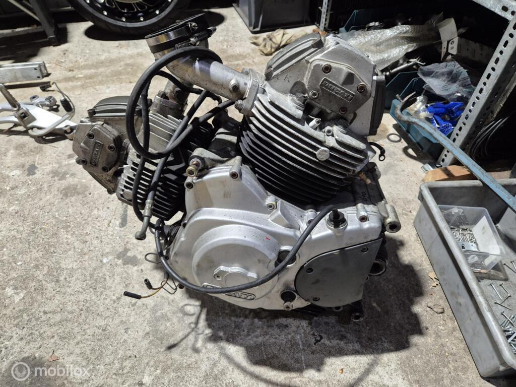 Motorblok blok motor 600 SS Supersport Monster, Gebruikt, Factorystore.service@ducati.com, Ophalen of Verzenden, Via Antonio Cavalieri Ducati, 74/5, 74/6, 40132 Bologna BO