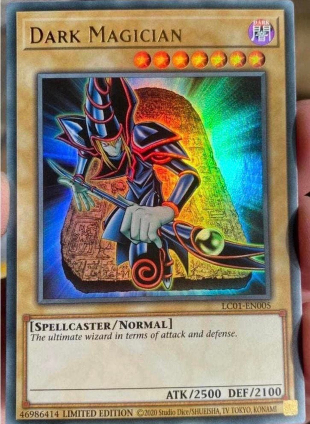 Yu-Gi-Oh! Dark Magician LC01 Legendary Collection !, Ophalen of Verzenden, Zo goed als nieuw, Losse kaart, Foil
