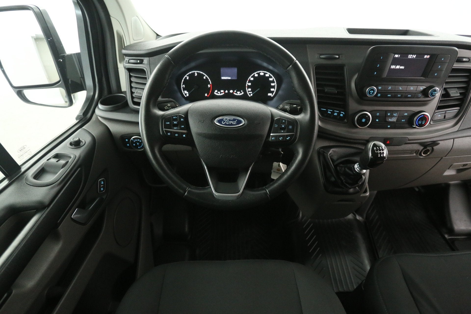 Ford Transit Custom 2.0 TDC L2H1 | DC | 6 Zits | Marge | Air, Auto's, Bestelauto's, Euro 6, 4 cilinders, 2800 kg, Bedrijf
