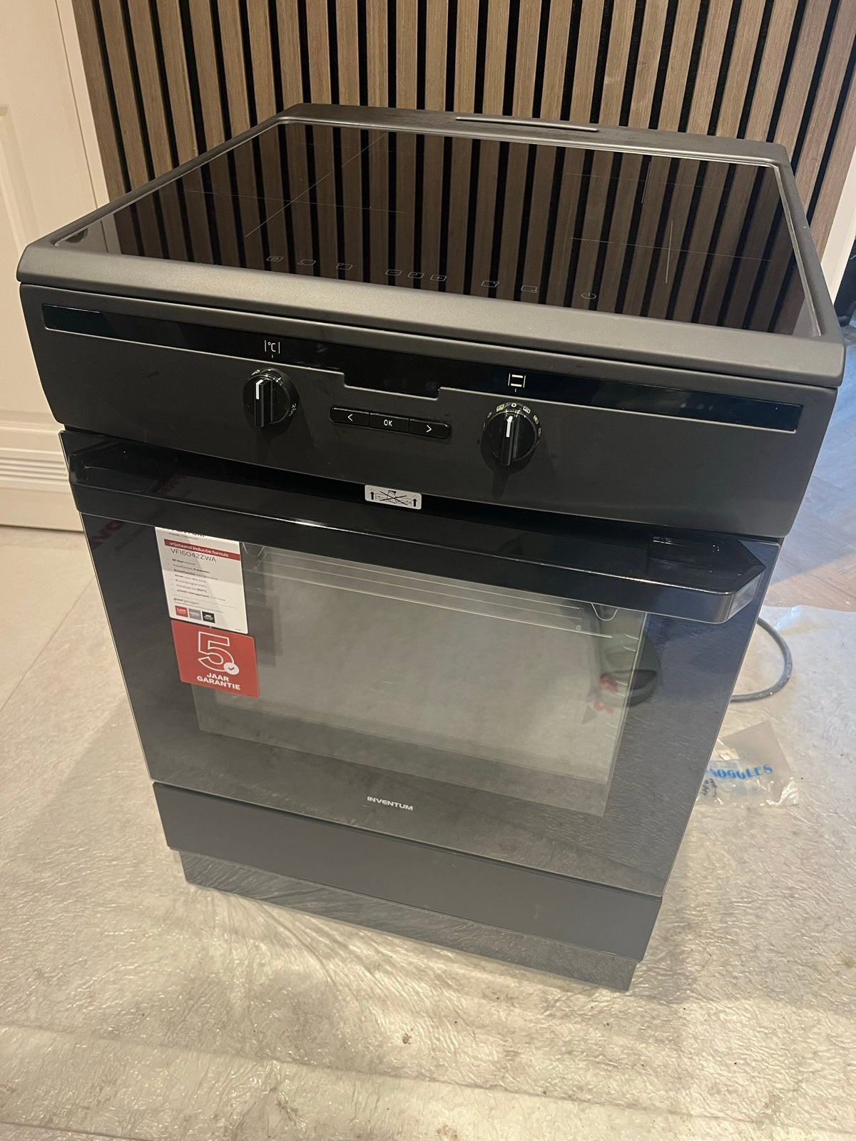 Inventum Vrijstaand Inductie Fornuis met Oven - Zo goed als, Ophalen, Hete lucht, 60 cm of meer, 4 kookzones