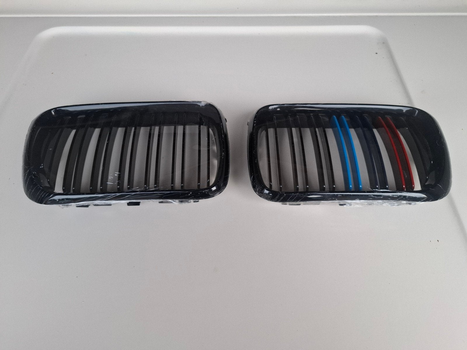 BMW E36 grillen nieuw, Auto-onderdelen, Voor, Nieuw, Ophalen of Verzenden, Bumper