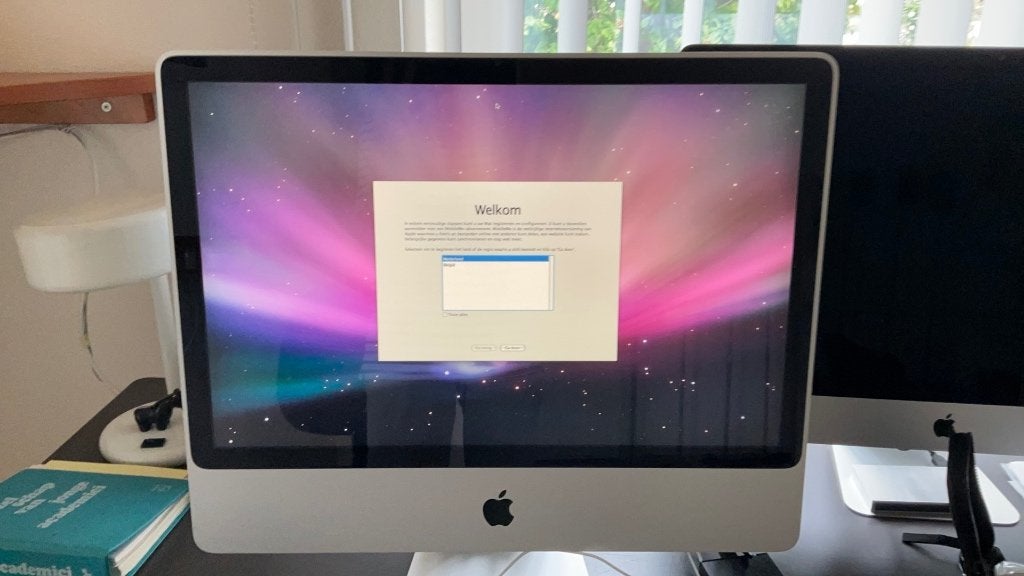 Apple iMAC 2009 24 inch desk top computer, Computers en Software, Vintage Computers, Ophalen, Apple