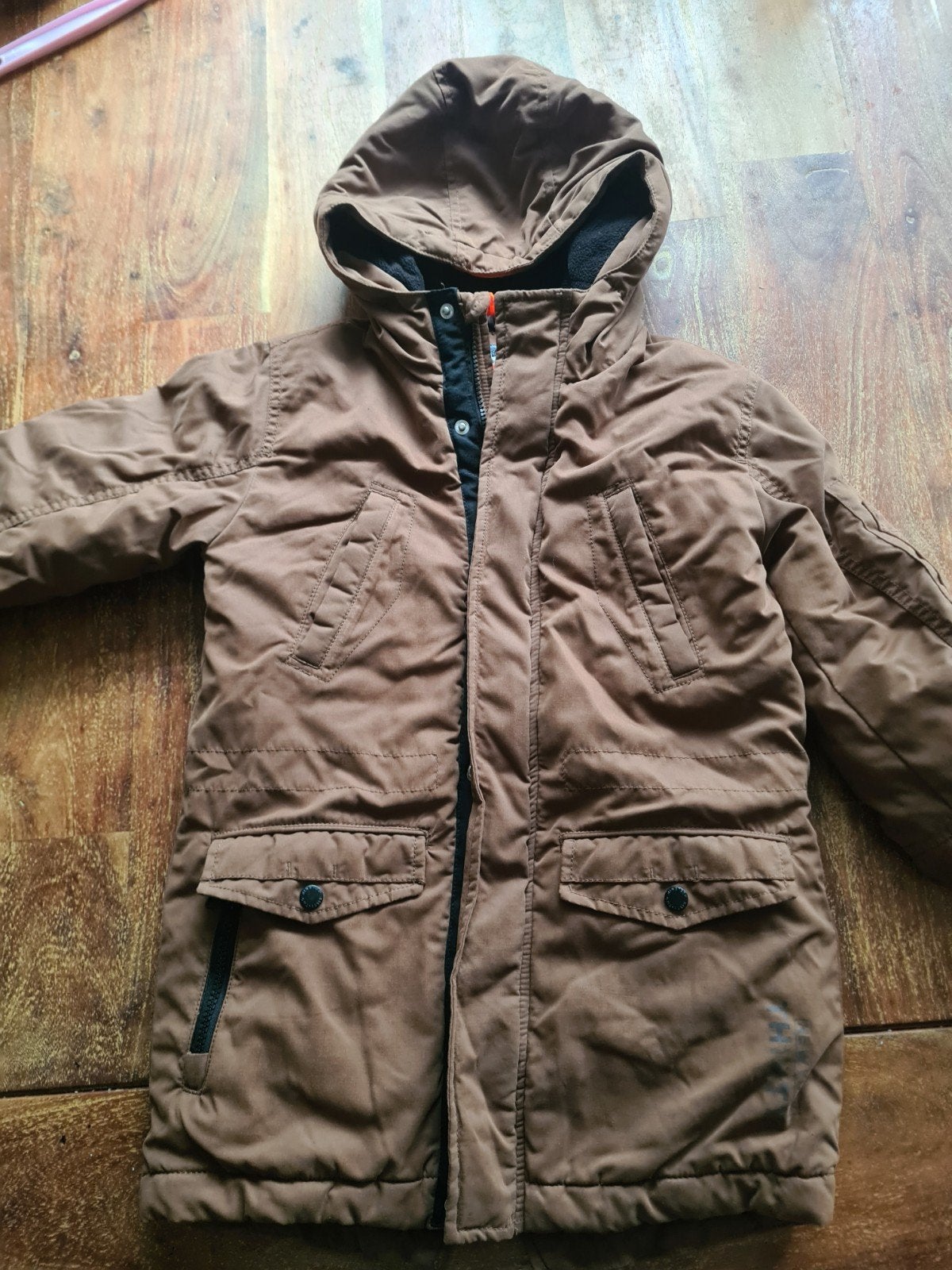 winterjas maar 146 -152 merk WE Fashion, Ophalen of Verzenden, Zo goed als nieuw, Jas, Jongen