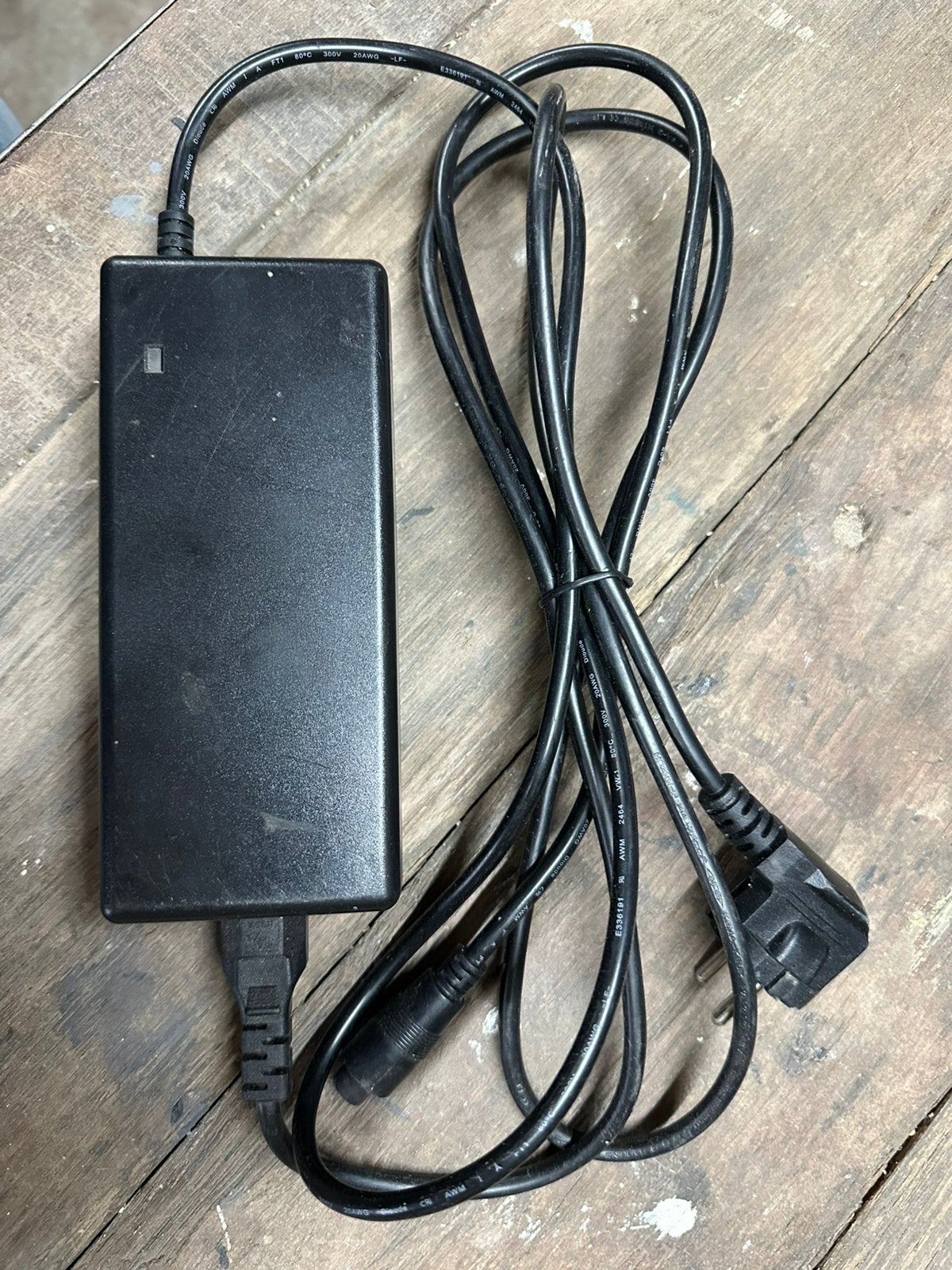 Phylion acculader