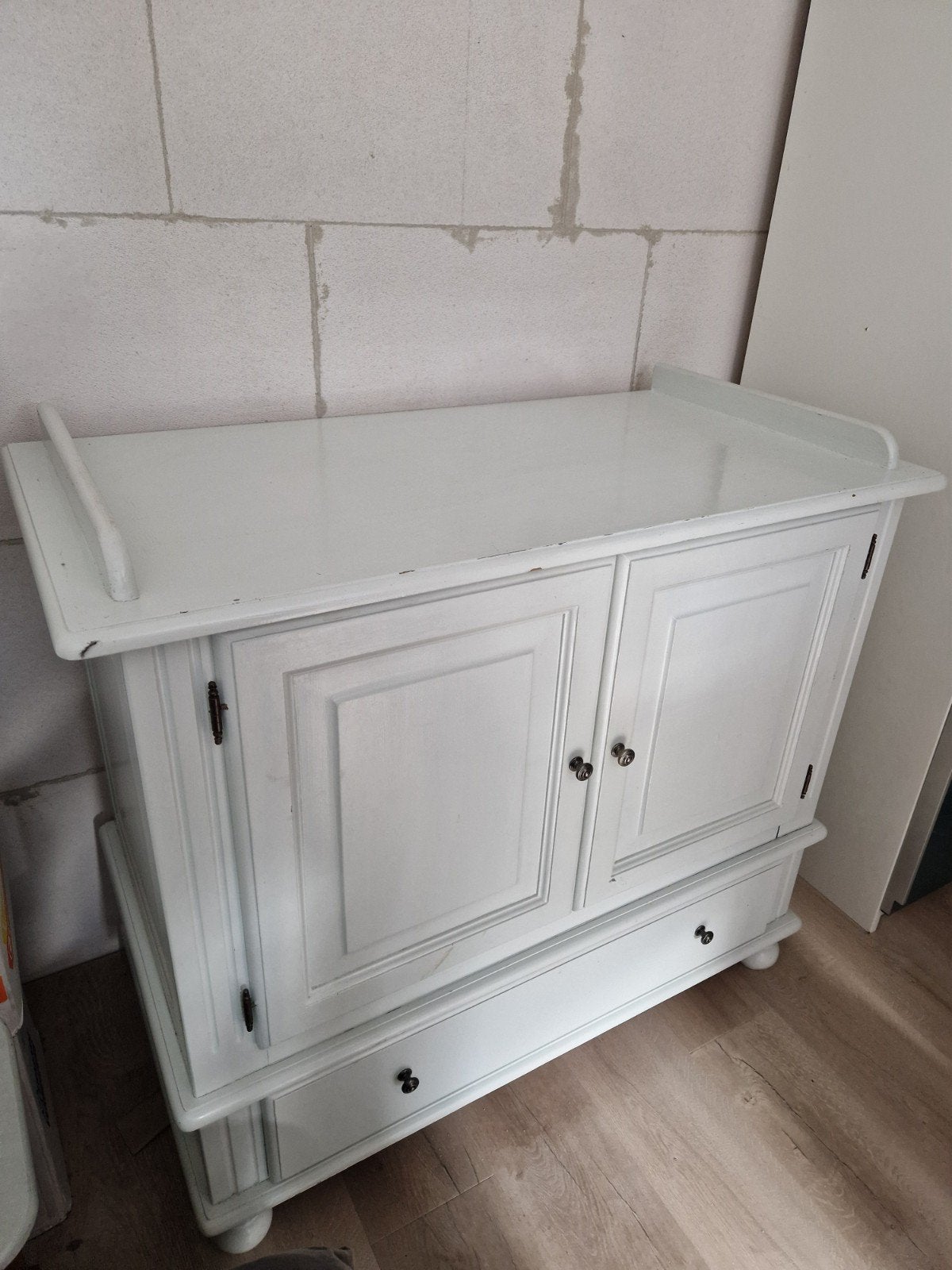 Witte commode met lade en kastruimte, Kinderen en Baby's, Ophalen, Gebruikt, 50 tot 70 cm, 100 cm of meer
