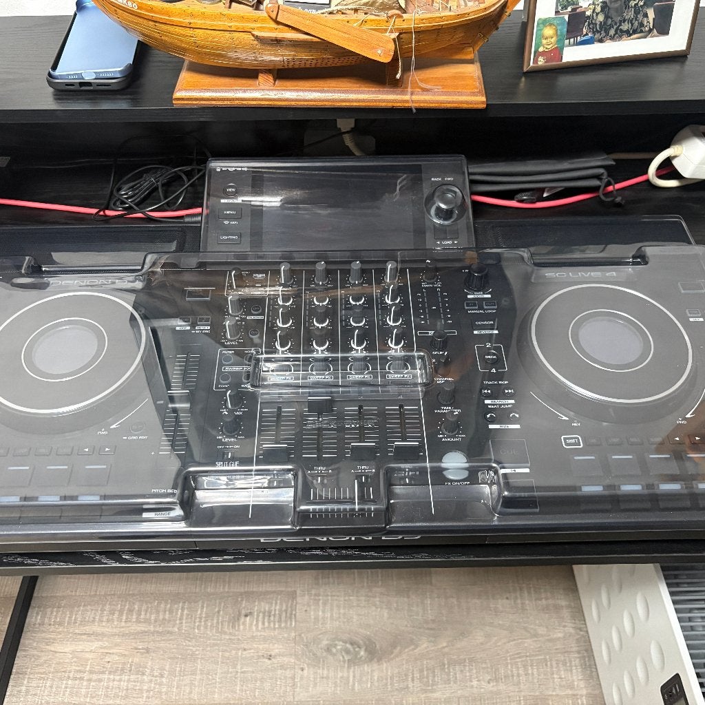 Denon DJ SC LIVE 4 Met stofkap en draagkoffer, Muziek en Instrumenten, Ophalen, Zo goed als nieuw, Dj-set, Denon
