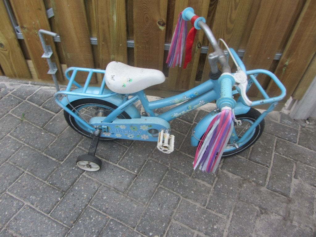 te koop Kinderfiets 12 inch met zijwieltjes, Fietsen en Brommers, Fietsen | Kinderfietsjes, Ophalen, Terugtraprem, Zijwieltjes