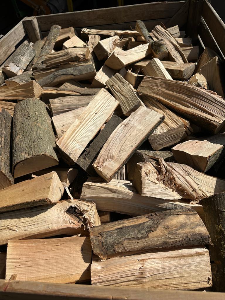 Mooi droog haardhout: Essen, Mix en Appelhout, Tuin en Terras, 6 m³ of meer, Ophalen of Verzenden, Essenhout, Blokken