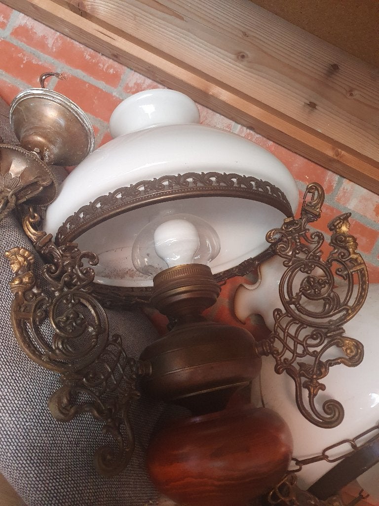 Antieke lamp, rijk gedecoreerd, Ophalen