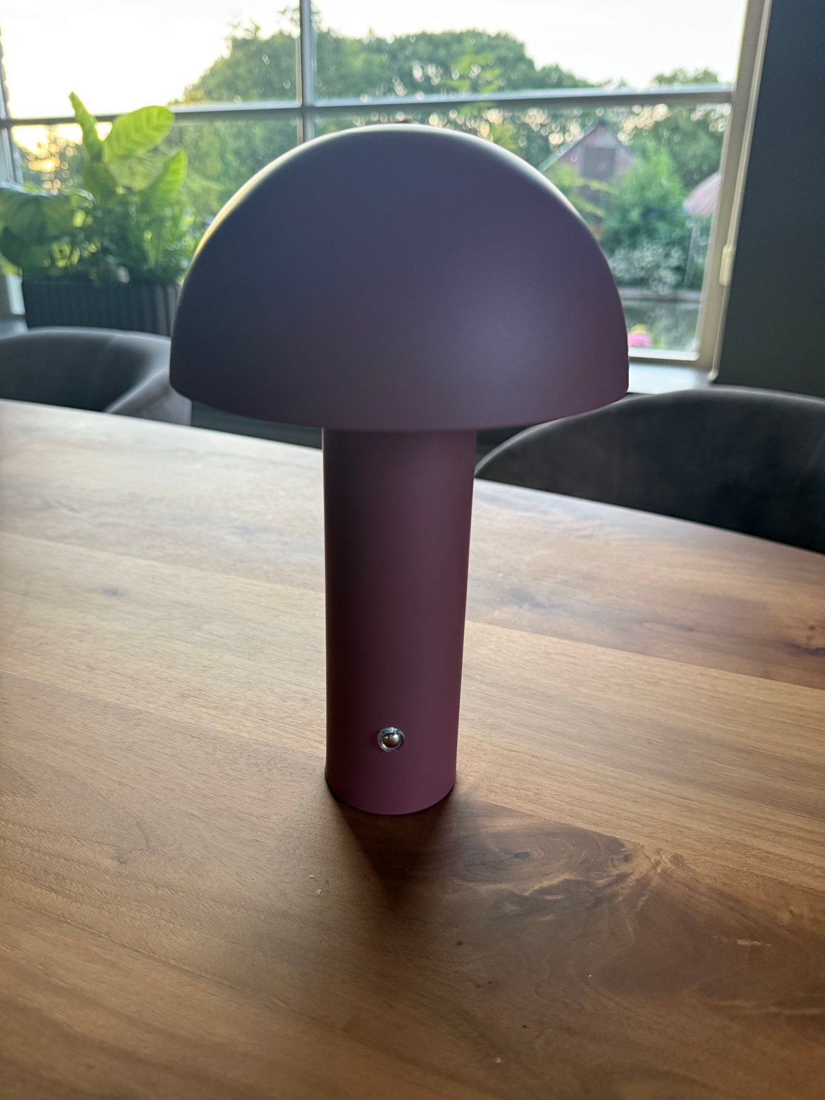 Leuke paarse tafellamp - Zonder oplader, Huis en Inrichting, Draadloos, Ophalen, Gebruikt, Paars
