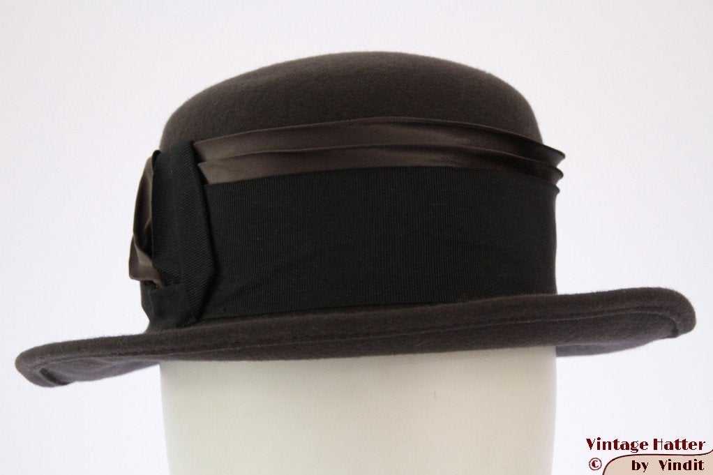 Vintage Dameshoed Canda donker grijzig bruin 56, 56 of 57 cm (M, 7 of 7⅛ inch), Hoed, Ophalen of Verzenden, Gedragen