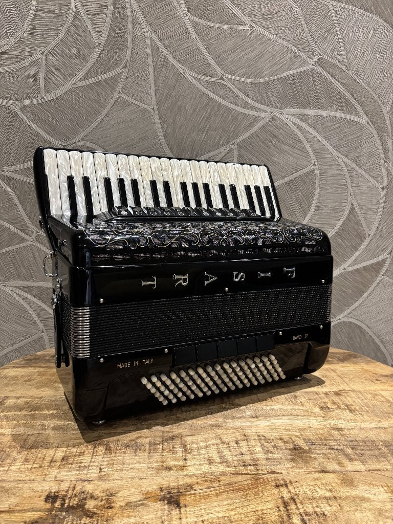 Fisart Ravel IV – 4-korig – 3-korige Musette – 96 bas, Muziek en Instrumenten, Overige merken, Gebruikt, Niet beschikbaar – fabrikant opgeheven