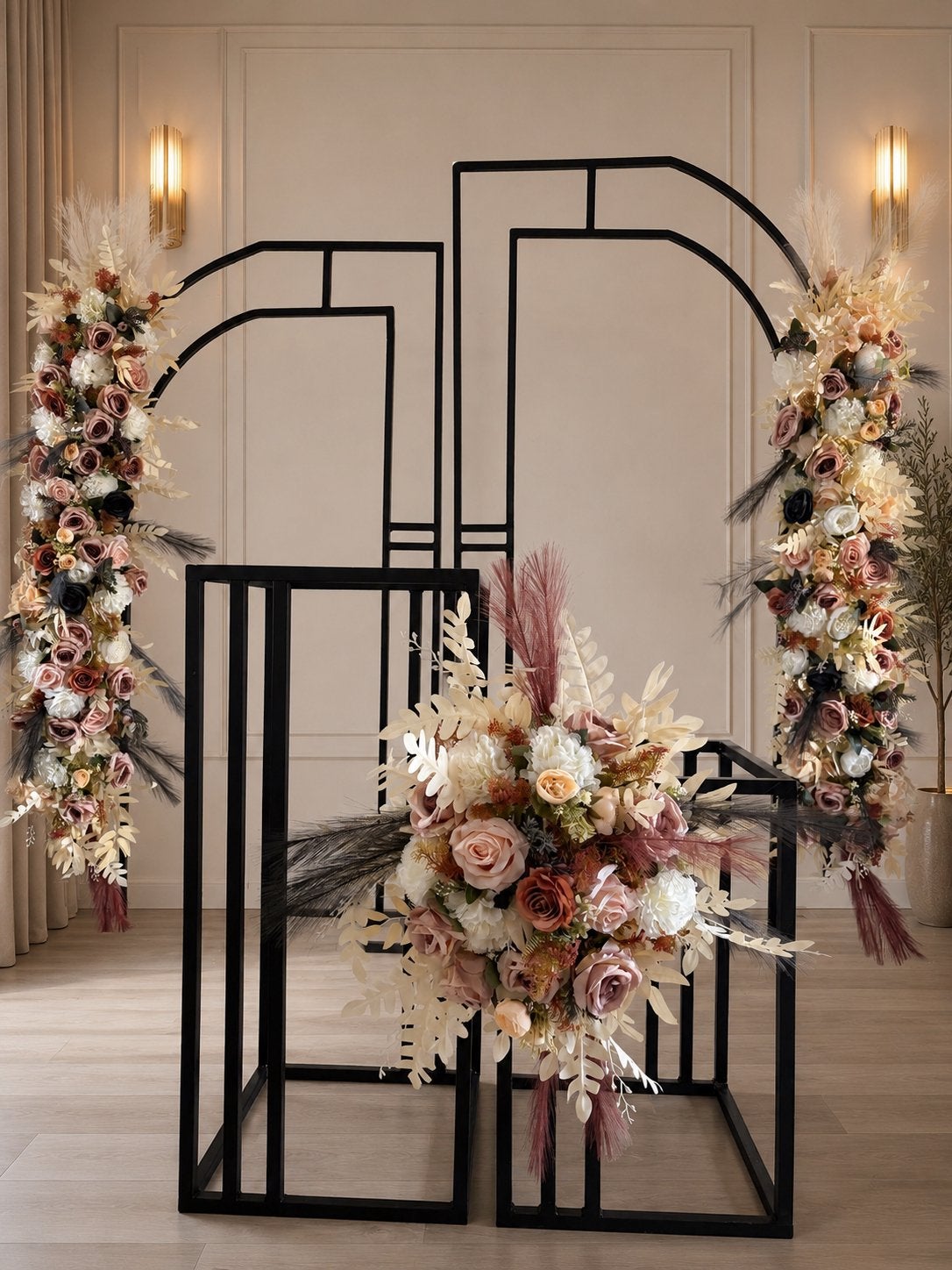 Decoratieve bogen en zuilen met bloemstukken te huur, Ophalen, Gebruikt, Versiering, Geboorte of Huwelijk