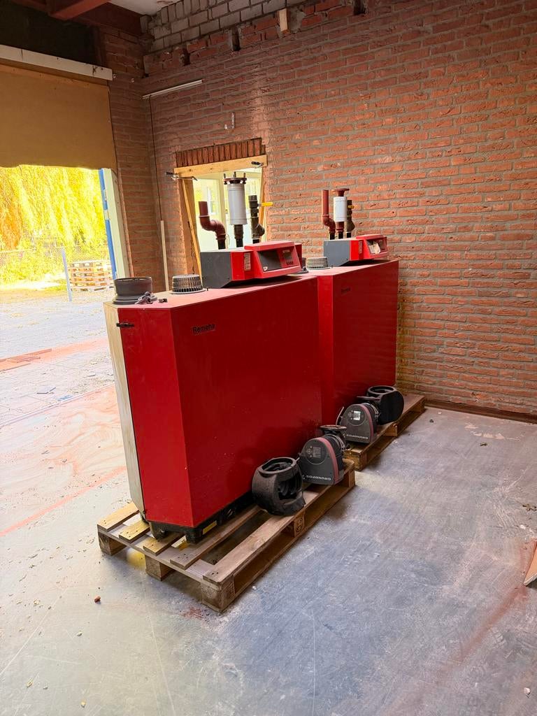 2x Remeha Cv-ketel met Grundfos pompen, Doe-het-zelf en Verbouw, Verwarming en Radiatoren, Ophalen, Gebruikt, Cv-ketel of Combi-ketel