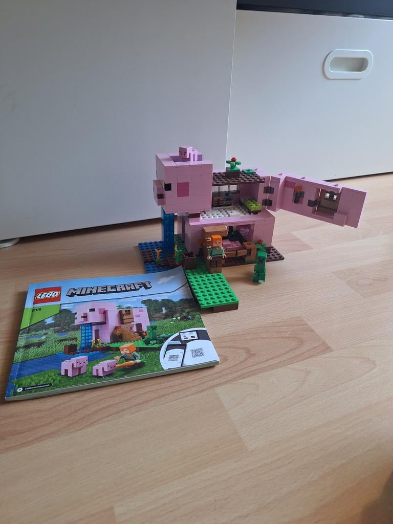 Lego Minecraft Het Varkenshuis (21170) - Compleet met boekje, Minecraft, Lego, Compleet, Ophalen of Verzenden
