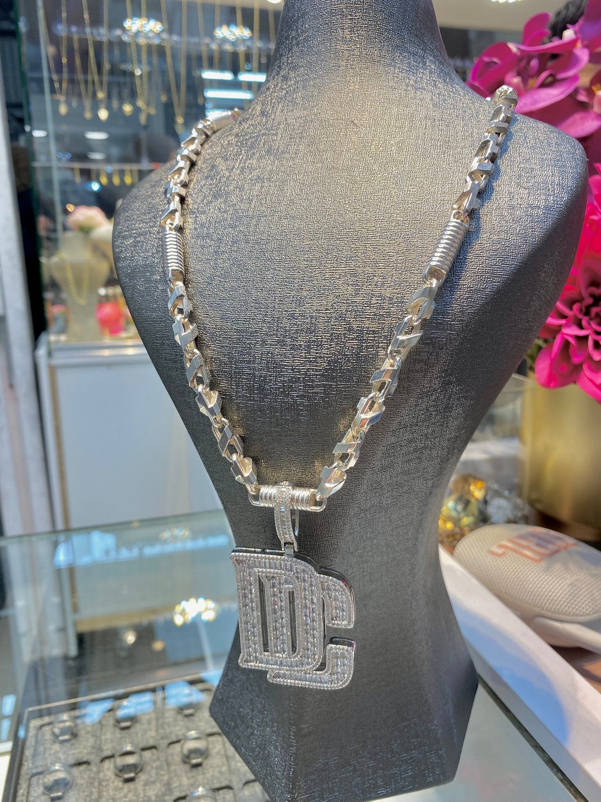 Zilveren Ketting met DC-Hanger, Ophalen of Verzenden, Zo goed als nieuw, Goud, Zilver