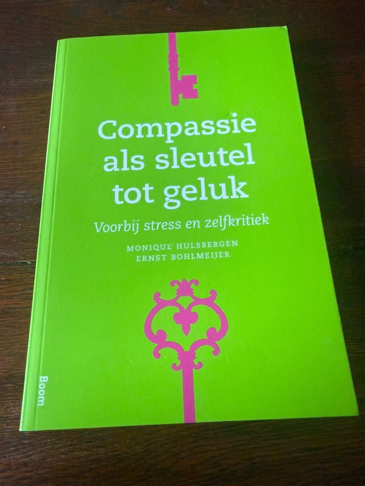 Compassie als sleutel tot geluk -M. Hulsbergen ,E Bohlmeijer, Ophalen of Verzenden, Zo goed als nieuw
