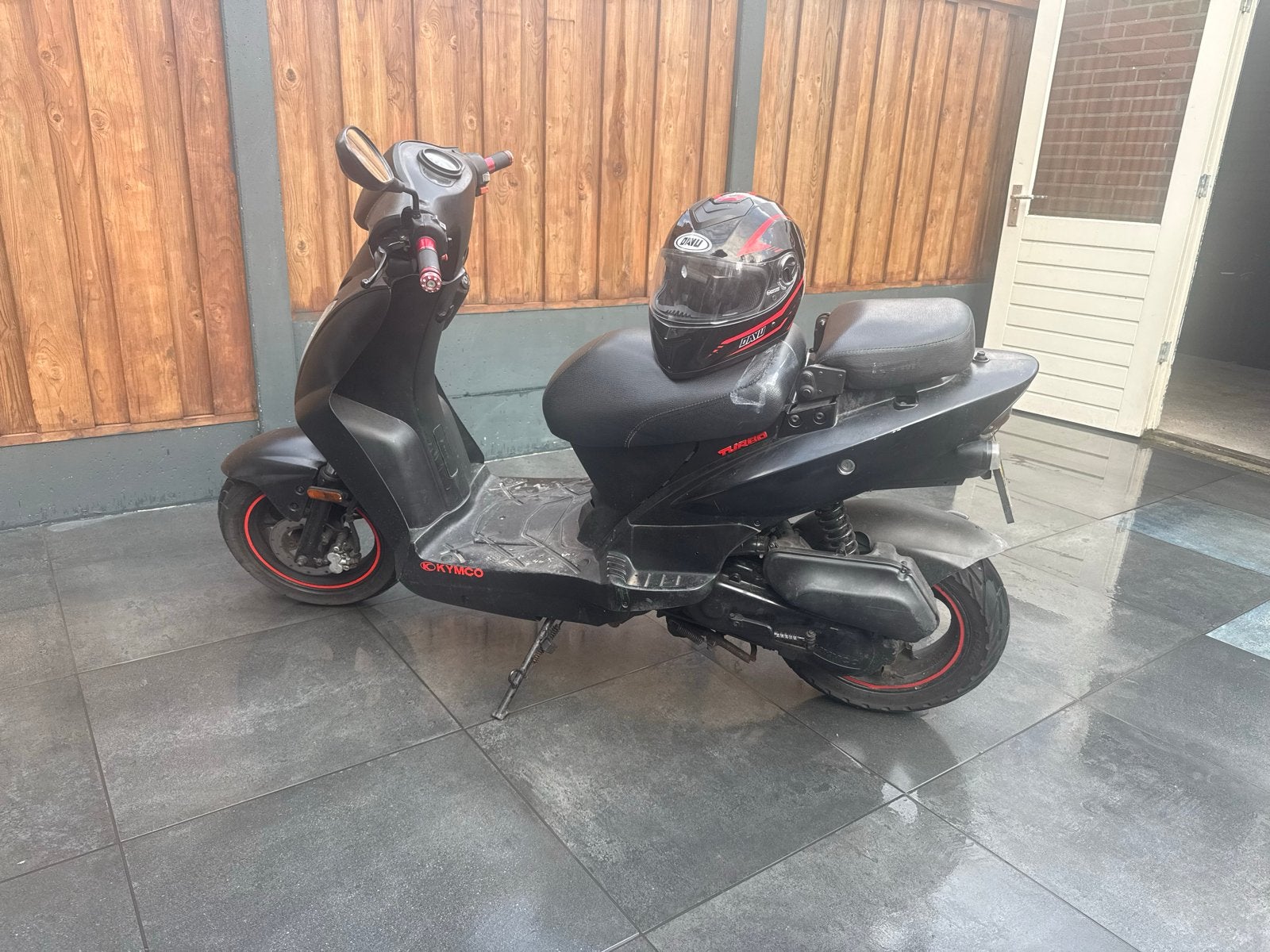 Kymco Agility 50cc Scooter - Zwart, Fietsen en Brommers, Ophalen of Verzenden, Gebruikt, Benzine, Kymco