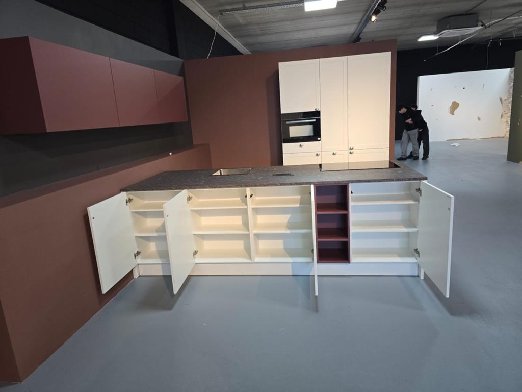 Nieuwe Notle Keuken met Kookeiland - Showroommodel, Ophalen