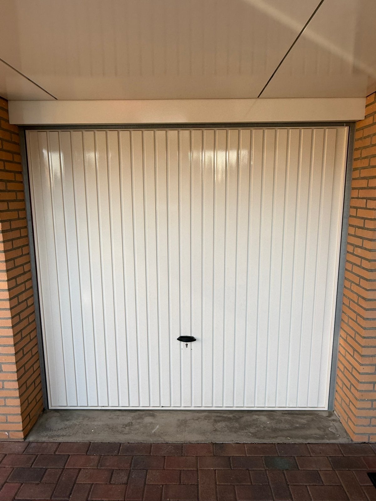 Kanteldeur garage, Doe-het-zelf en Verbouw, Deuren en Horren, Ophalen, Gebruikt, 120 cm of meer, Garagedeur