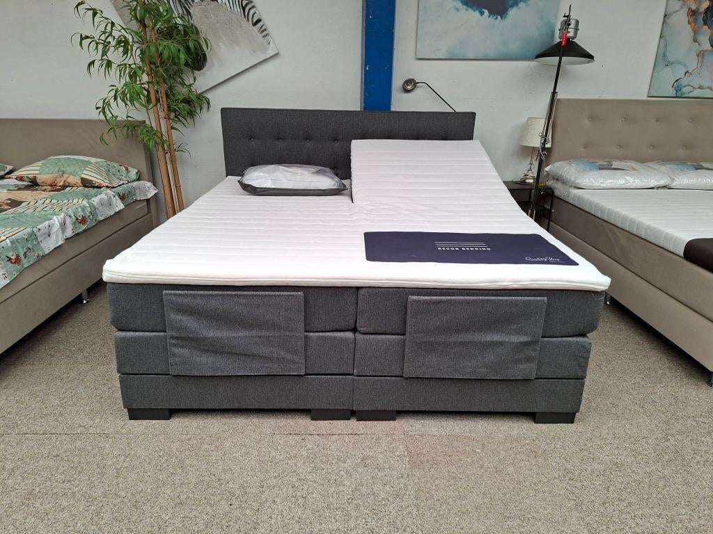 Leuke set boxspring elektrisch verstelbaar 180x200cm, Ophalen, ., ., Zwart