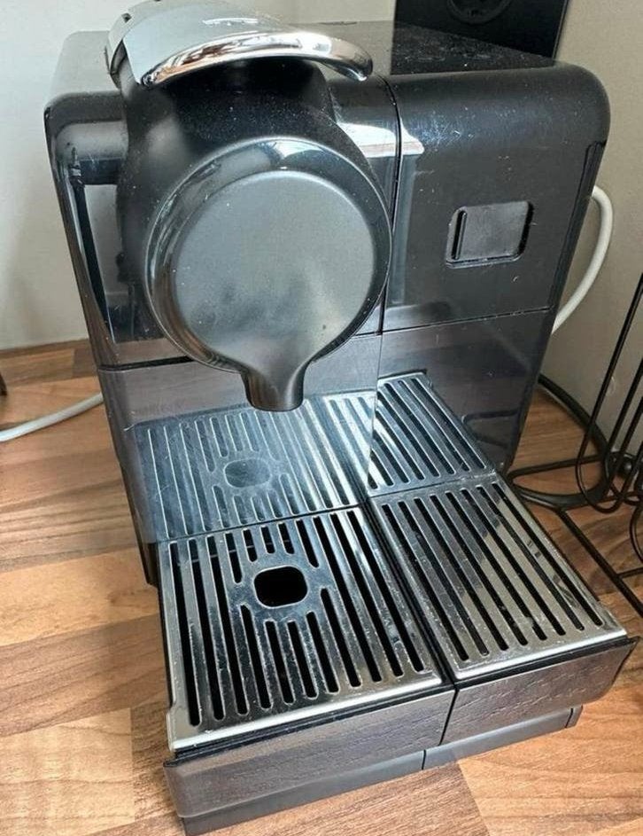 Nespresso koffie machine, Ophalen, Zo goed als nieuw